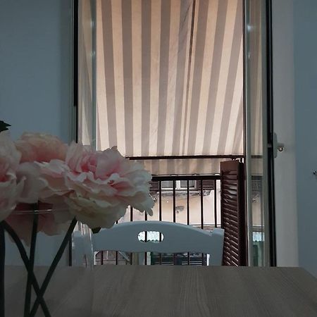 La Casa Di Rosy Apartment เนเปิลส์ ภายนอก รูปภาพ