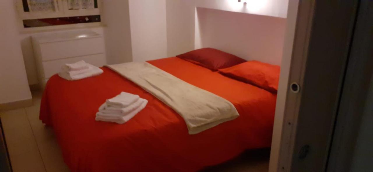 La Casa Di Rosy Apartment เนเปิลส์ ภายนอก รูปภาพ